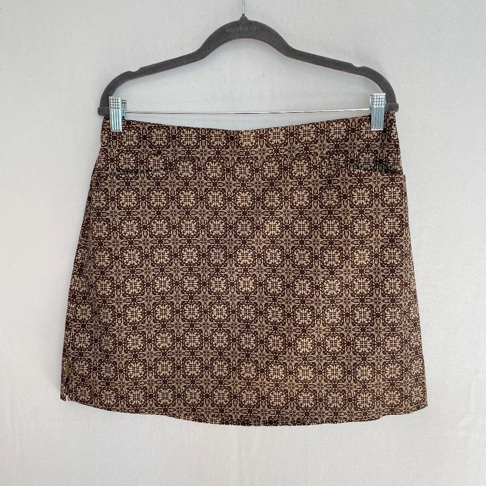 LADY HAGEN Size 10 Brown Tan Mandala Print Golf Skort